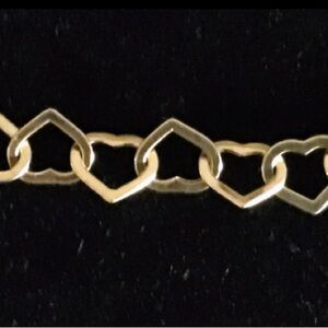 Gold Heart Link Bracelet